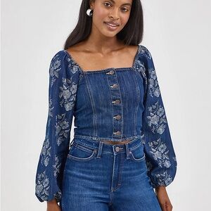 JUNIORS WRANGLER DENIM CROPPED TOP WITH BLOUSED SLEEVES